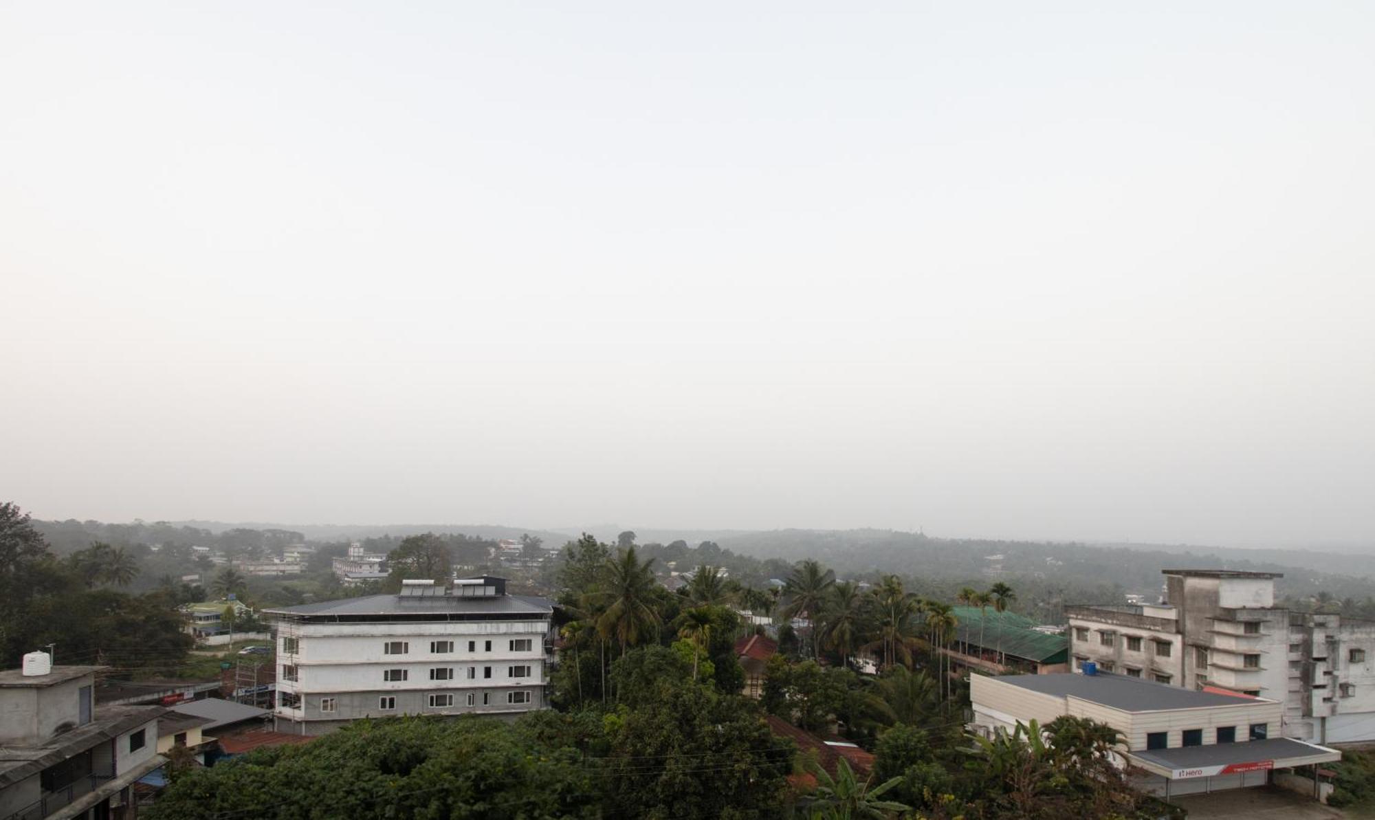 Hotel Treebo Brahma, Wayanad Sultan Bathery Esterno foto